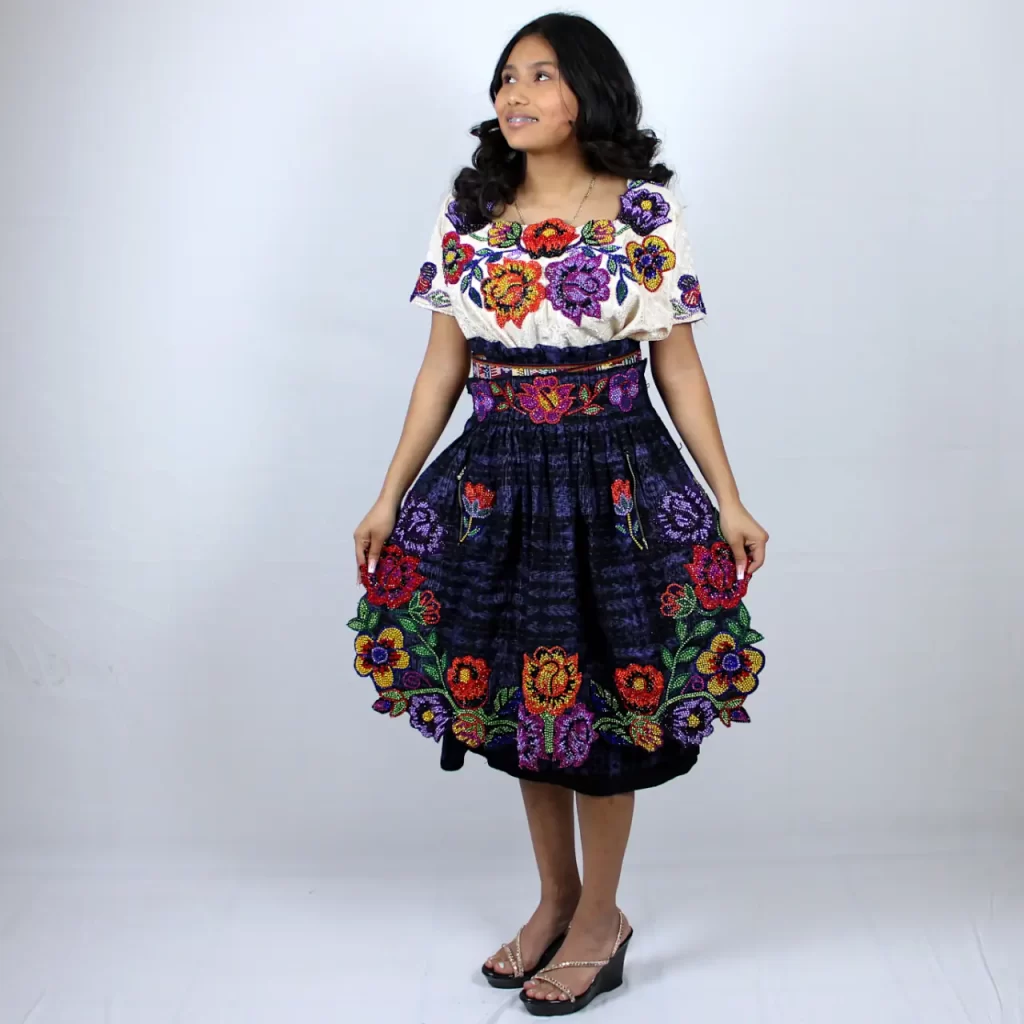 Traje típico de Guatemala – Faja, delantal, corte y blusa – Estilo Totonicapán Crema Amarillo 185