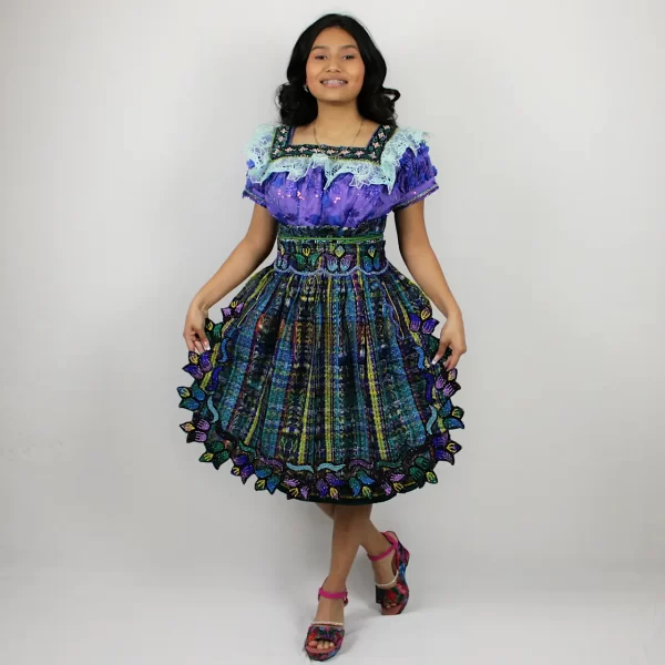 Traje típico de Guatemala – Faja, delantal, corte y blusa – Estilo Quiché Verde Lila 95