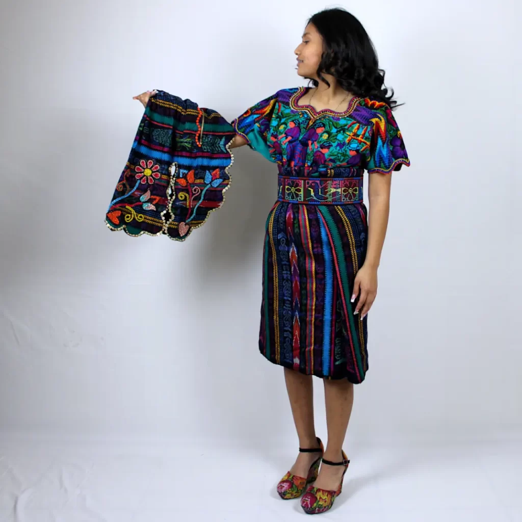 Traje típico de Guatemala – Faja, delantal, corte y huipil – Estilo Totonicapán Turquesa Púrpura 693