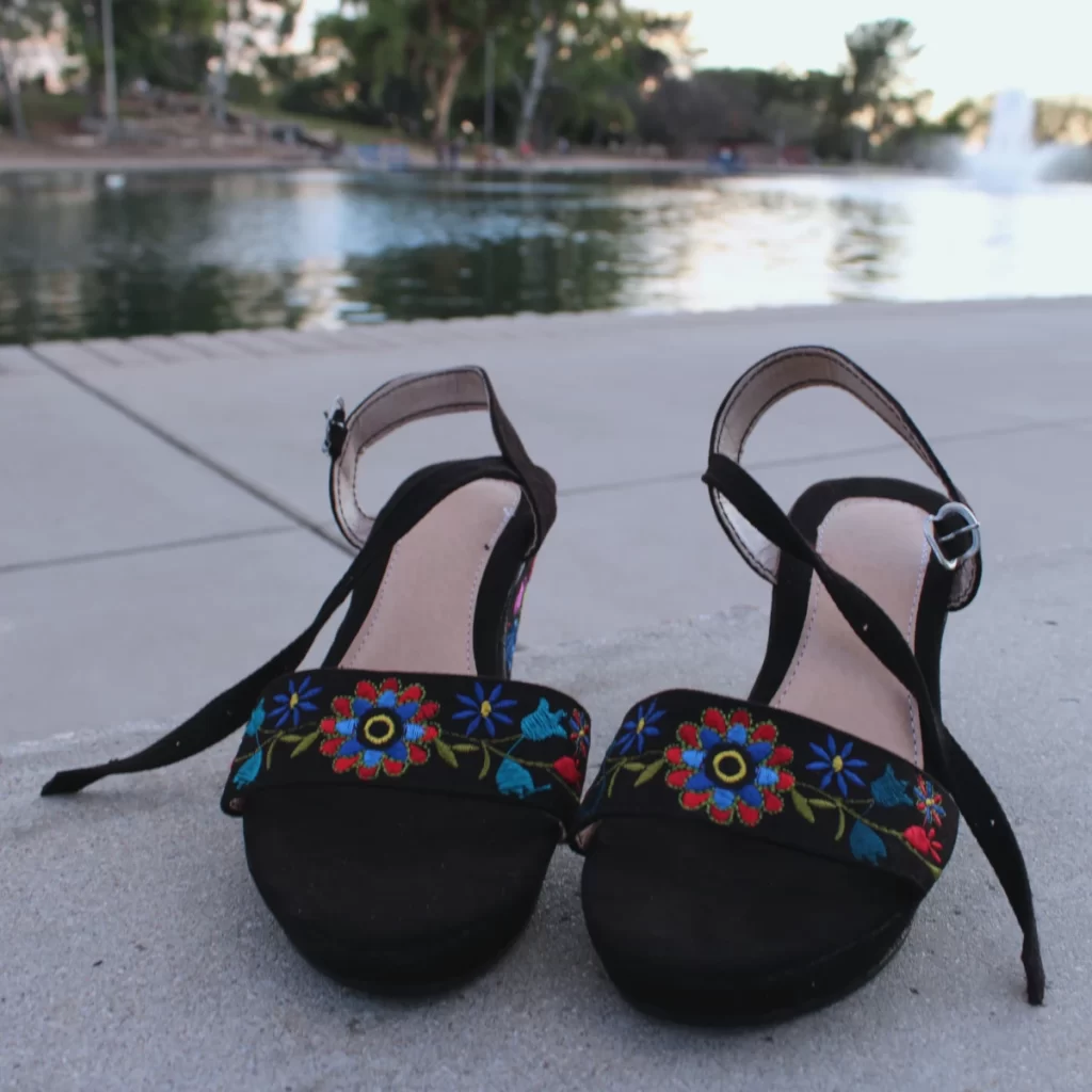 Zapatos tipicos de Guatemala para mujer – Multiluto negro